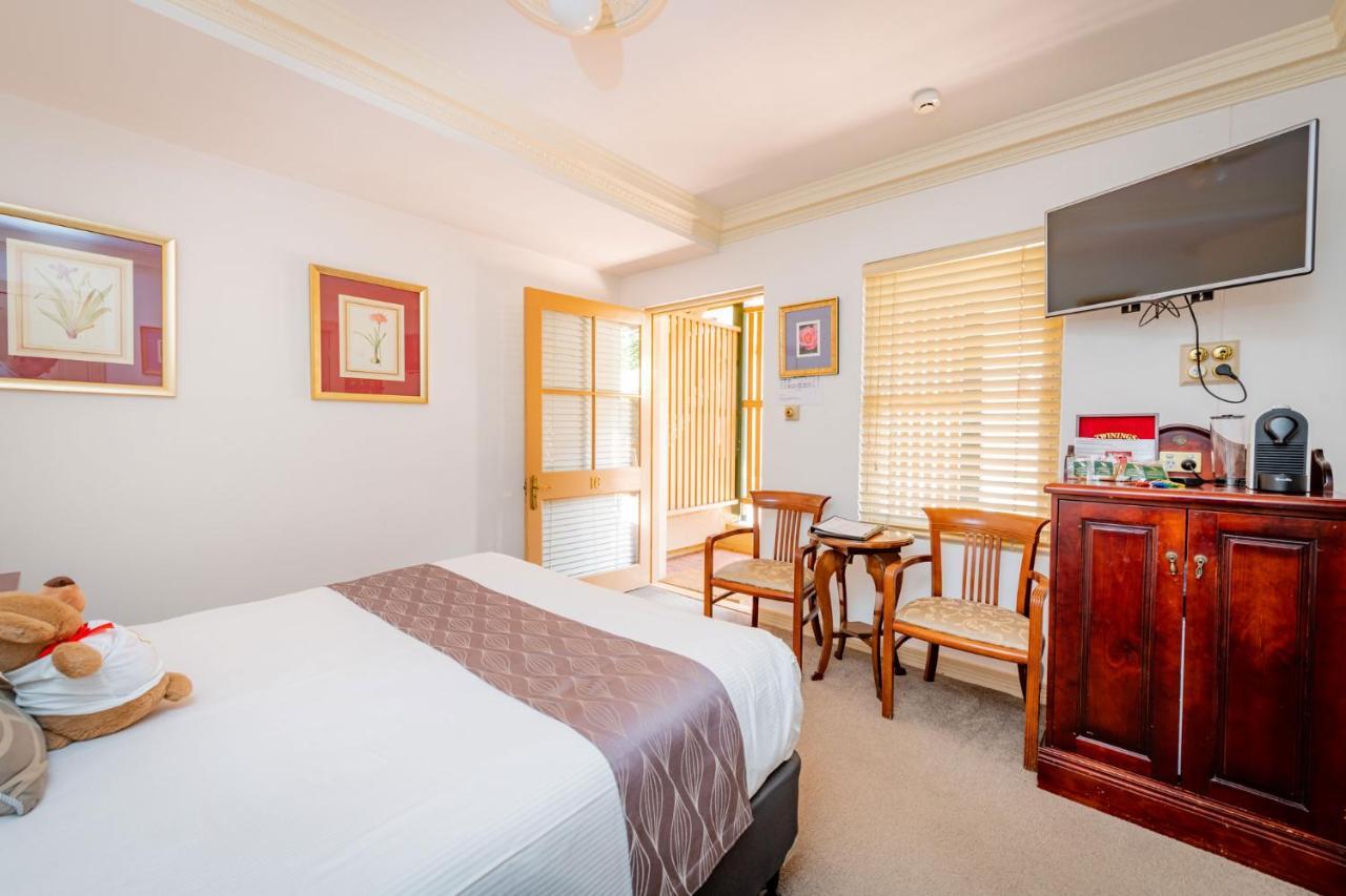 Cobb & Co Court Boutique Hotel Mudgee Exterior photo